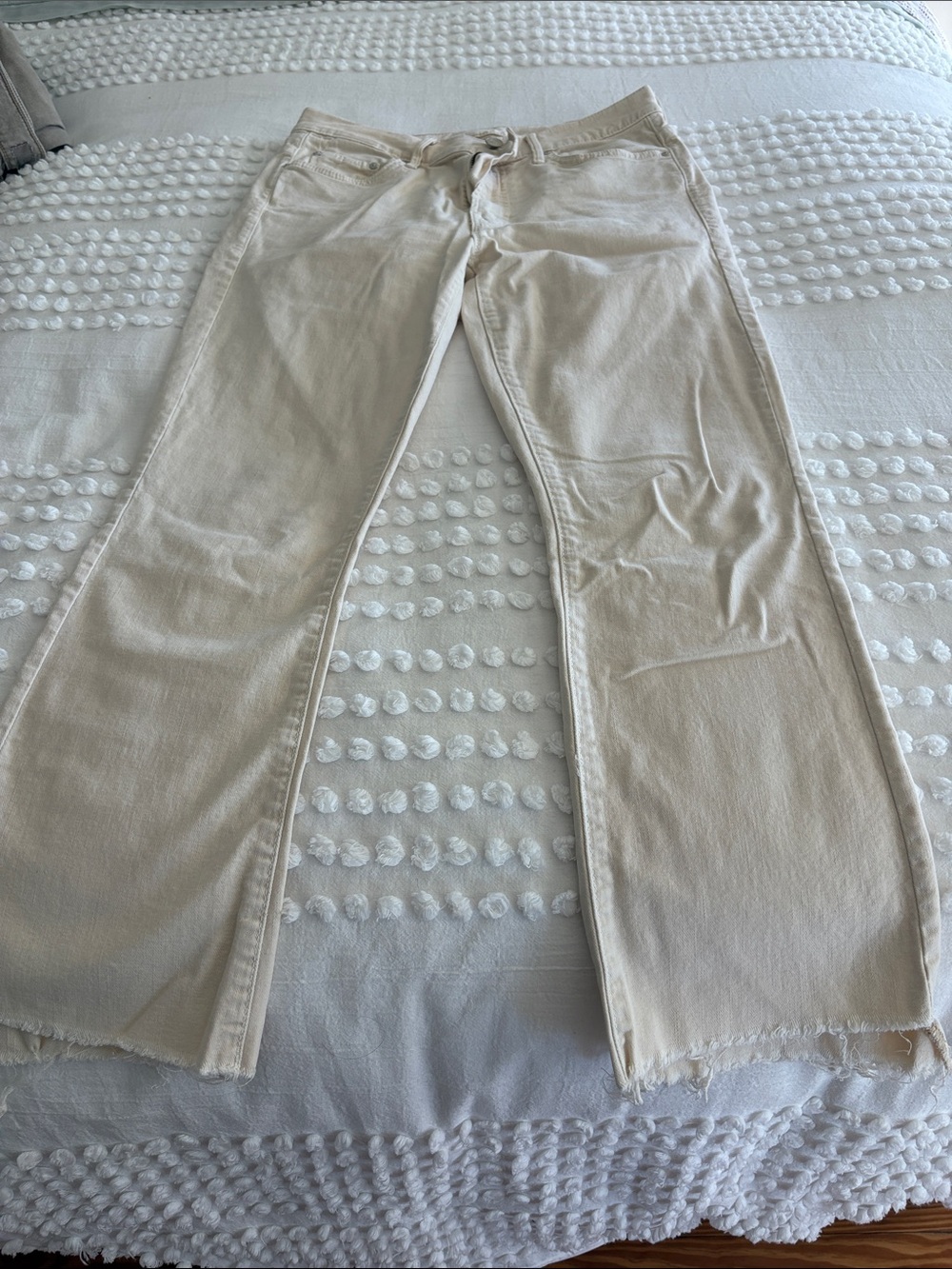 MOTHER Insider Crop Step Fray Jeans in Chalk it Up Size 28